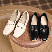 韩版粗跟单鞋中口米白色女鞋子金属装饰方头中跟鞋大码鞋43 44 45