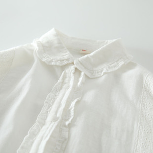 日系木耳花边娃娃领纯棉，双层纱长袖，白衬衫女甜美蕾丝拼条宽松衬衣