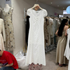 十三行女装2024夏款韩版，独特镂空小花连衣裙，设计感收腰白色长裙女