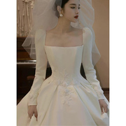 长袖高端轻婚纱2023新娘冬季缎面主纱高级质感，礼服裙复古拖尾