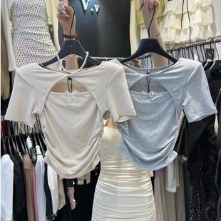 广州十三行女装设计感胸前镂空性感短袖T恤短款洋气卡腰上衣修身