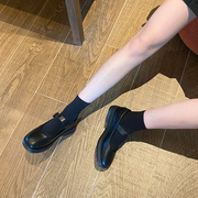 玛丽珍小皮鞋女一字扣日系jk英伦风学院学生厚底松糕软皮中跟单鞋