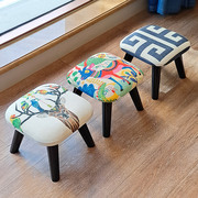 浪朵实木创意换鞋凳客厅小凳子，家用矮凳儿童网红布艺小板凳穿鞋凳