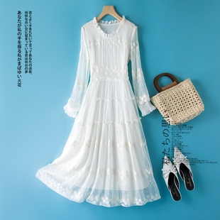 白色真丝连衣裙女夏季桑蚕丝刺绣气质显瘦超仙长裙度假沙滩裙