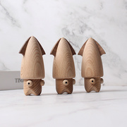 个性日式创意可爱榉木小鱿鱼，牙签筒木制动物造型牙签罐生日礼物
