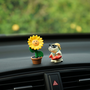 迷你盆栽向日葵浇花猫咪车载摆件，汽车内小饰品公仔装饰解压创意