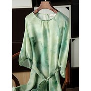 桑蚕丝双绉系带收腰气质法式圆领七分灯笼袖真丝绿色水墨画连衣裙