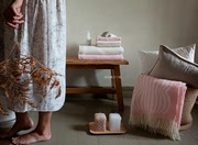 pentikvilja谷物棕色粉红，羊毛毯午睡毯130x170cm简约保暖