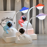 太空人LED卡通USB充电小台灯学生书桌学习护眼台灯儿童卧室床头灯