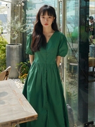 绿色森系连衣裙女夏收腰法式设计小众气质温柔风长裙超仙甜美御姐