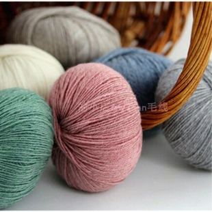 羊毛线中粗山羊绒手工编织棒针织男女士毛衣织围巾线100%纯羊毛线