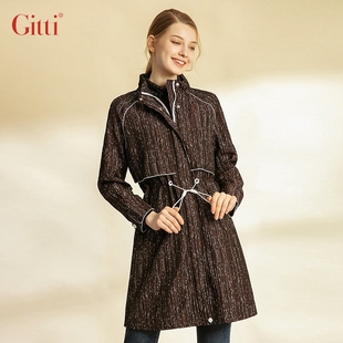 Gitti/吉蒂时尚披肩拼接立领长袖外套女大码收腰中长风衣G205124
