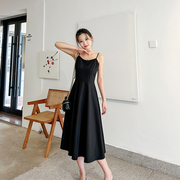 夏天法式黑色吊带连衣裙，2024女春秋长款质感高级气质显瘦长裙