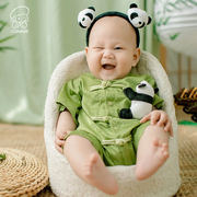 周岁礼服男宝夏季熊猫连体衣绿色，新生儿满月百天中国风短袖哈衣