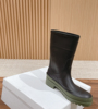 1989迪丽热巴同款雨靴，女中筒松糕厚底，防水骑士靴浮雕图案鞋