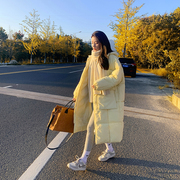 奶黄羽绒服女中长款2022冬季韩版chic面包，服宽松加厚棉衣
