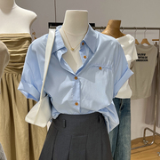 蓝色衬衫女短袖夏季薄款休闲宽松简约白色衬衣设计感韩版上衣