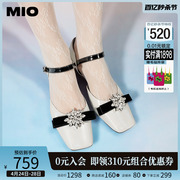 MIO米奥夏季方头平跟舒适甜美通勤一字带凉鞋花朵钻饰时装凉鞋女