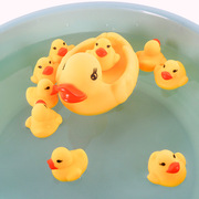 洗澡玩具小黄鸭儿童游泳池戏水捏捏叫发声男女孩婴儿宝宝网红鸭子