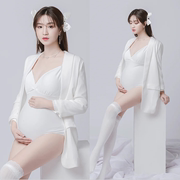 21影楼孕妇照服装拍照摄影艺术写真，白色清新西装修身显瘦西服