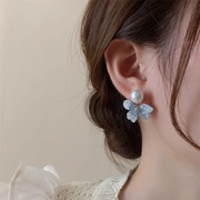 韩国蓝色花朵珍珠耳钉女纯银小众设计高级耳饰2024年耳环