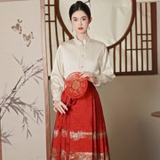 新中式搭配马面裙的古风，对襟上衣改良红色，女装汉服国风刺绣小衬衫