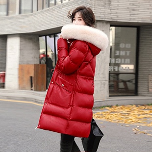 大毛领pu皮羽绒棉服，女冬2022冬装中长款红色，收腰显瘦棉衣外套