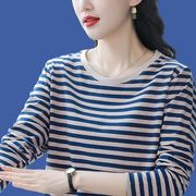 纯棉长袖t恤女新款春季上衣大码宽松条纹洋气妈妈秋衣打底衫外穿
