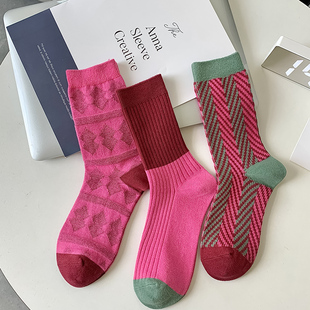 双针袜子女中筒袜秋冬季复古菱格玫红色条纹堆堆，袜ins潮个性长袜