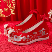 秀禾服婚鞋红色配汉服，鞋子新娘古风绣花鞋，增高中式刺绣布鞋结婚鞋