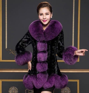 2023年拼貂女狐狸毛领水貂大衣，皮草外套紫黑色，时尚女皮草