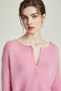 22年秋法式小众柔软羊毛混纺针织开衫前系扣毛衣粉色