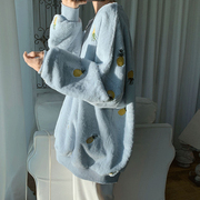 奶蓝色羊羔毛卫衣(毛卫衣，)2023女秋冬季下摆无松紧，加绒奶呼呼的摇粒绒外套