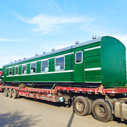 绿皮火车车厢大型复古火车头，模型餐厅老式蒸汽东风报废高铁民宿