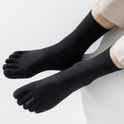 5双白色五指袜子男中筒纯棉，冬季薄款男士分，趾袜防臭吸汗黑色长袜