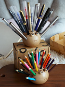 生气的河豚笔筒收纳盒儿童可爱创意礼物办公室笔插实木质桌面摆件