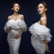 韩版时尚孕妈咪摄影服影楼，孕妇艺术照服装白色，拖尾婚纱大肚照写真