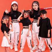嘻哈女童街舞套装夏季韩版露脐短袖男孩儿童爵士舞蹈表演出服