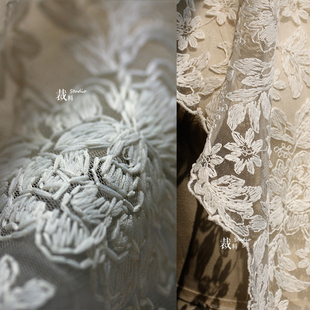 维纳斯纱棉刺绣蕾丝花朵米色，裙子面料礼服透视网，纱布设计师布料
