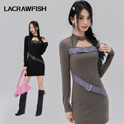 lacarawfish辣妹机能风，反叛pu皮带拼接修身显瘦针织德绒连衣裙女