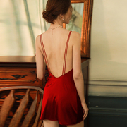 吊带睡裙女夏季冰丝高级感薄款2024年心机露背红色性感睡衣女