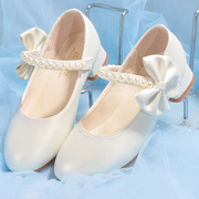 白色皮鞋女童公主鞋小学生礼服合唱演出鞋软底，春秋儿童高跟女鞋子