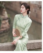 旗袍2024年春季长袖改良新中式年轻款浅绿色蕾丝连衣裙高级感