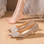 2023秋冬季新娘婚鞋浅口低跟小跟鞋香槟金色3厘米伴娘鞋单鞋