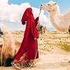 拉萨西藏旅游衣服女装，大西北青海红色斗篷外套适合去西安旅行穿搭