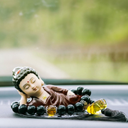 弥勒佛像汽车摆件创意车内香水用品陶瓷车载中控仪表台个性装