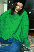 2023女装绿色针织衫羊绒羊毛衫，圆领披肩式蝙蝠袖宽松毛衣