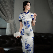 老上海长款青花瓷旗袍2024新中国风复古高端气质日常可穿走秀优雅