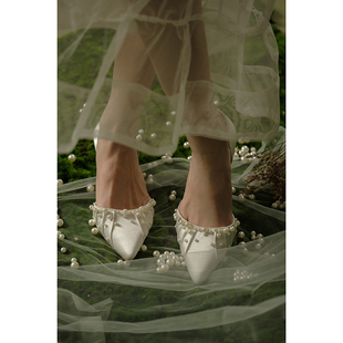 椿满天星珍珠褶皱中空尖头，浅口细跟高跟鞋仙女风婚鞋伴娘鞋