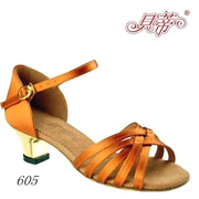 贝蒂舞鞋女童拉丁鞋605款深肤色恰恰国标舞，比赛表演鞋软底